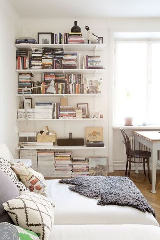 Как да направите спалнята си по-просторна: 4 съвета