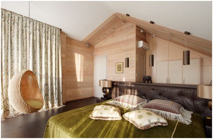 спалня в дизайна на дървена къща от бар