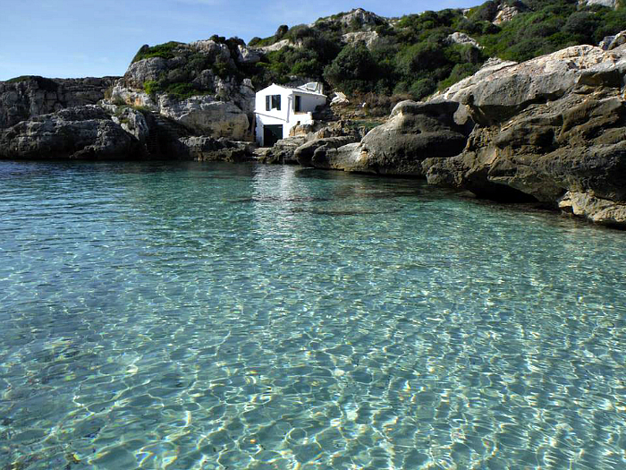 Immeuble résidentiel en bord de mer.