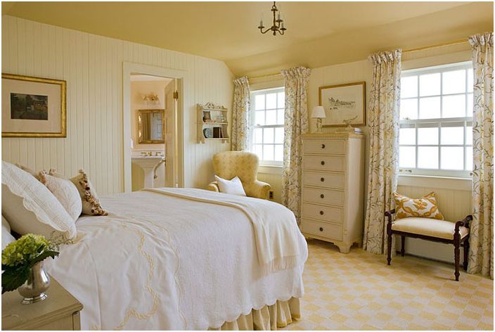 Victorian Bedroom Interior Designad av Elizabeth Brosnan Hourihan Interiors