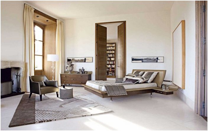 A cream room with walnut details by Roche Bobois.