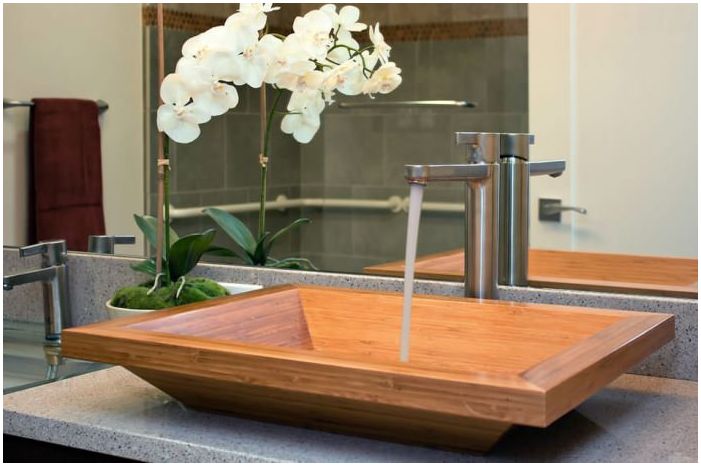 дървена мивка за баня