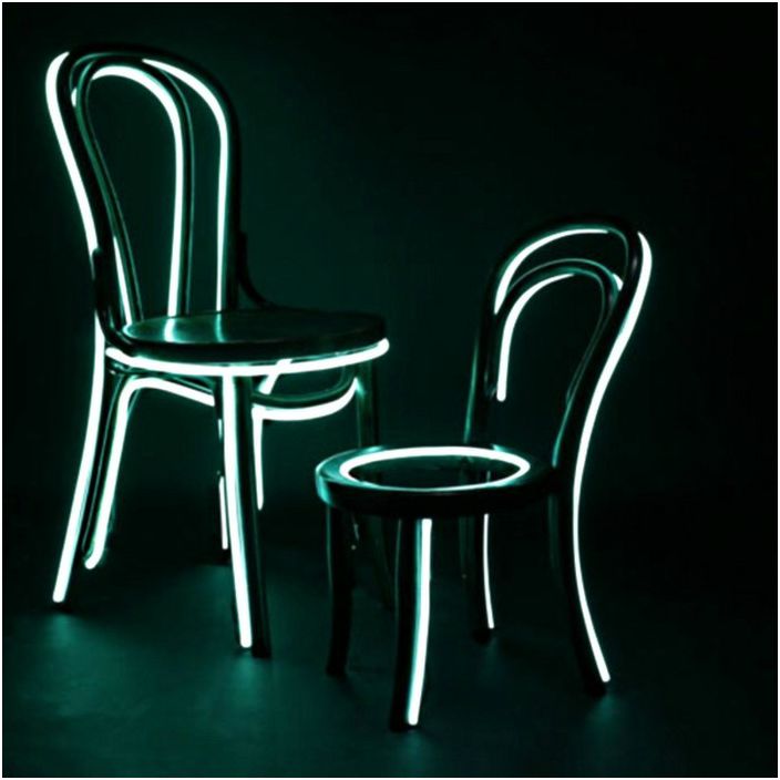 Мебели с луминесцентна светеща граница от английския дизайнер Lee Broome.