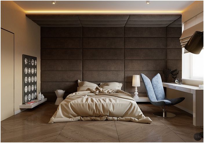 Neuveriteľná delikátna spálňa v krémových čokoládových odtieňoch s očarujúcou textúrou stenou.