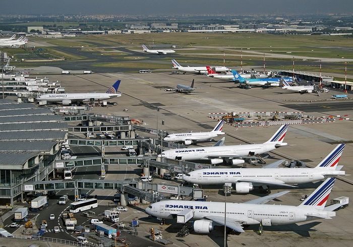 Летище Шарл де Гол в Париж - най-лошото летище в света