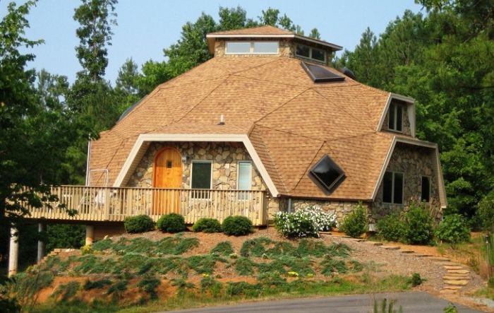 Un hôtel particulier construit sous la forme d'un dôme.