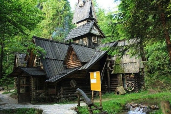 Cabane forestière.