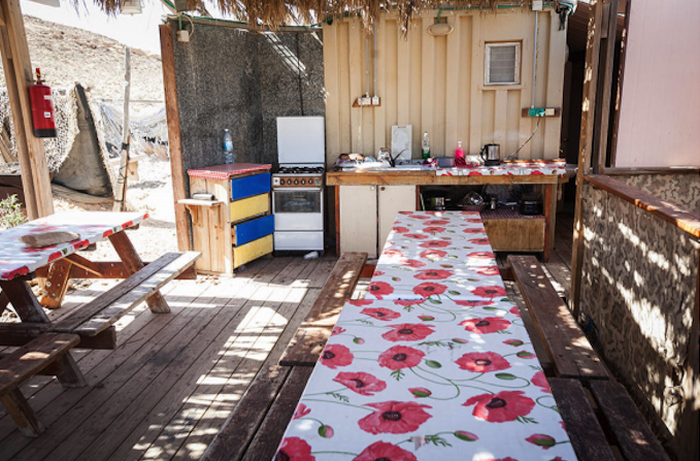 Cuisine-restaurant pour les hôtes.