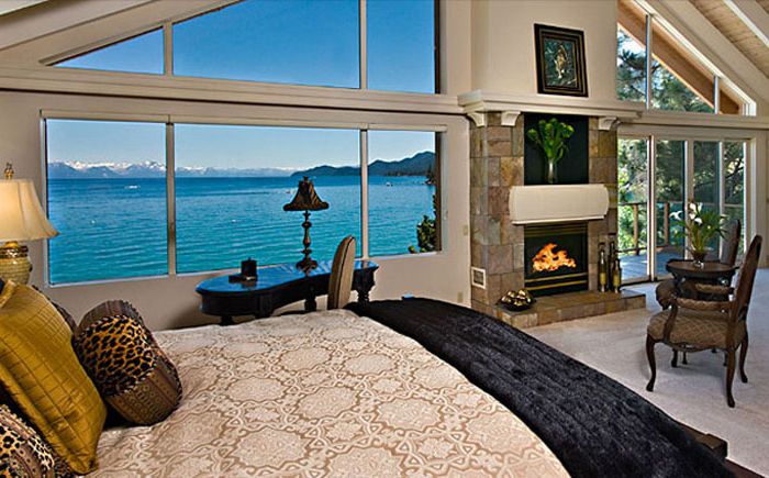 Slaapkamer met uitzicht op Lake Tahoe