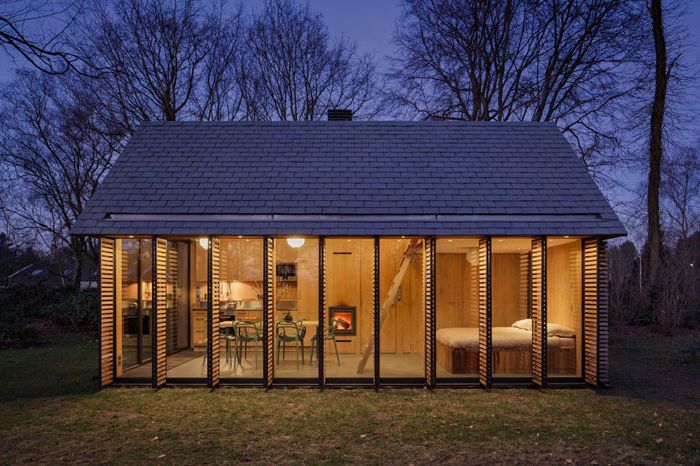 Compact holiday home with a changing interior