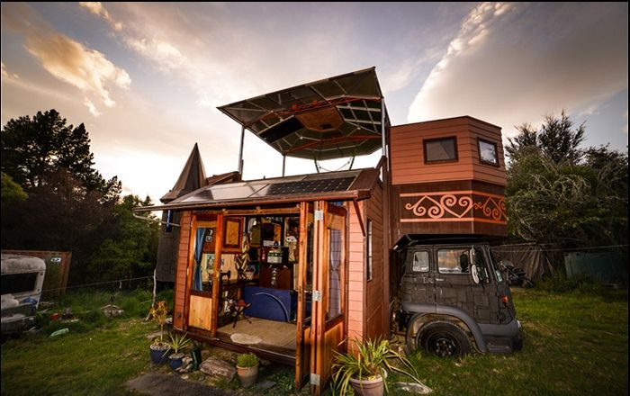 Maison mobile en forme de château.