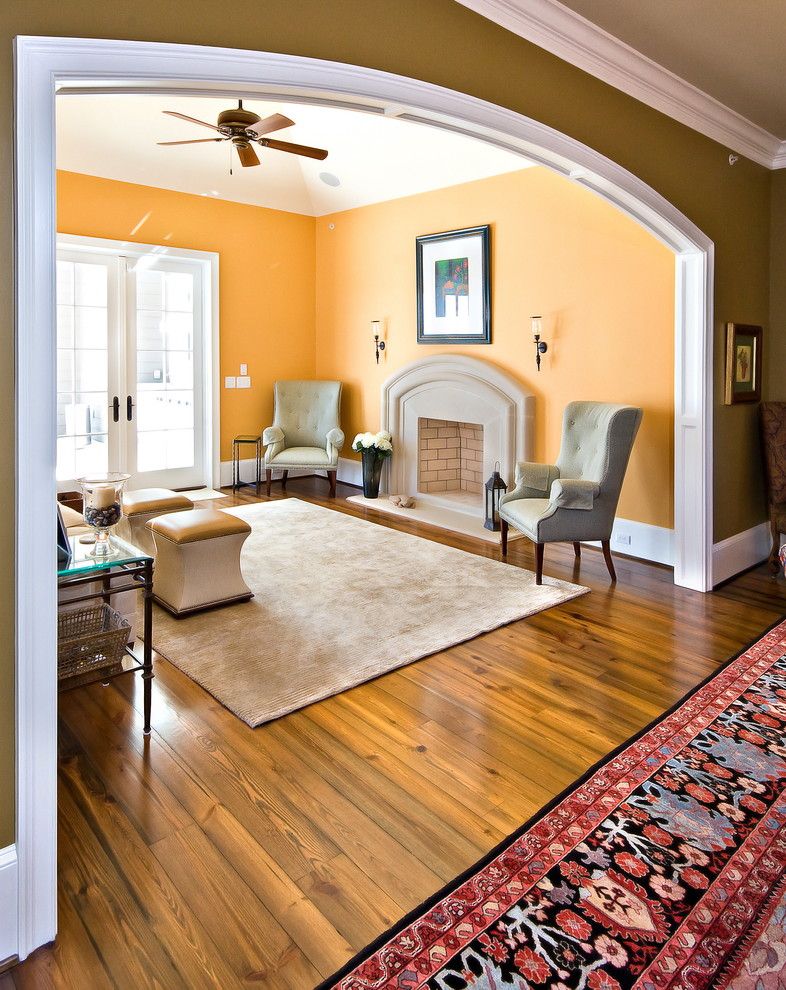 Arches in the interior of a house or apartment