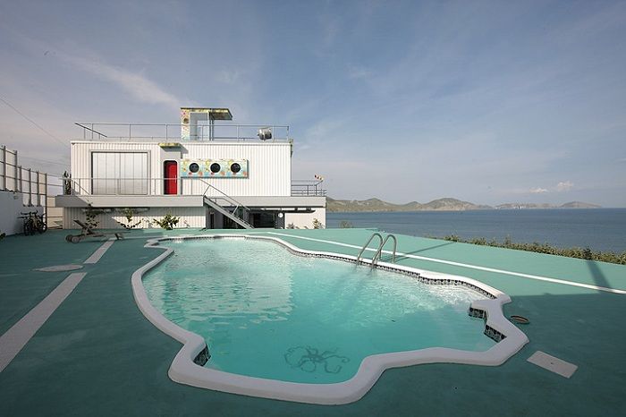 Casa em Koktebel. Piscina.