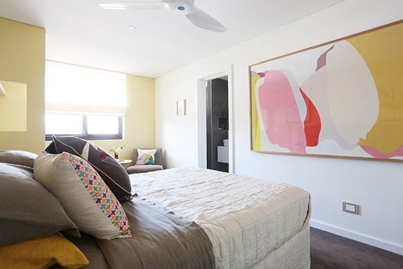Comment améliorer une chambre dans un appartement loué: 7 conseils simples