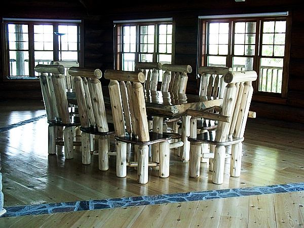 Дървени мебели за трапезария