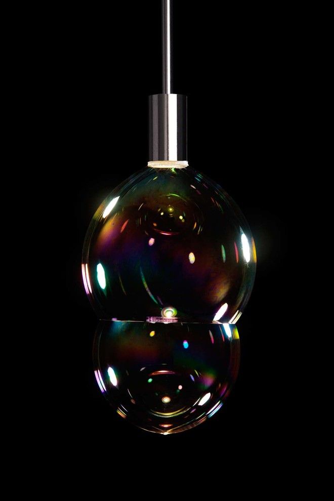 Прекрасная лампа Surface Tension от Front for Booo в форме мыльного пузыря
