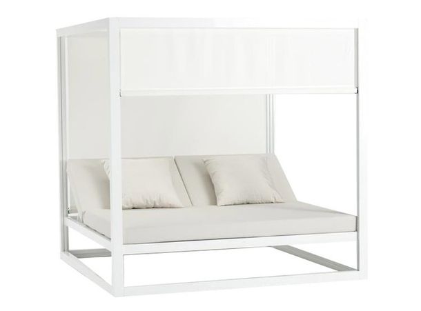 Paviljono sofa iš Kettal