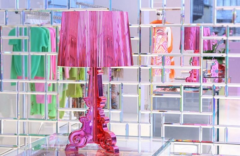 Розовая лампа в дизайне интерьера