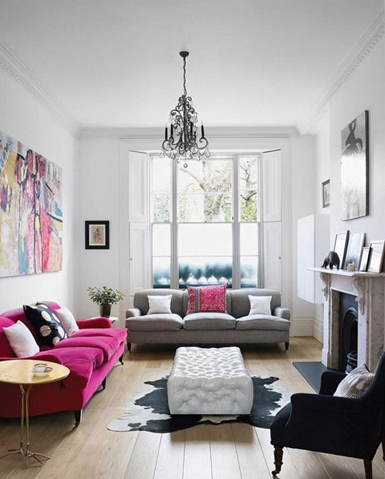 Snad jednoduchá, ale optimální volba interiéru pro malý, ale útulný obývací pokoj.