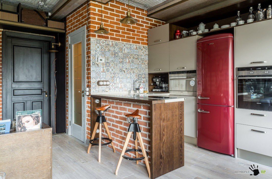 Gray fronts for a bright kitchen