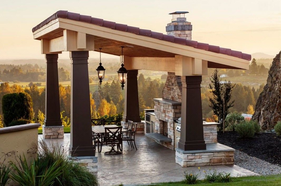 A canopy gazebo, the roof of which rests on massive columns, reminiscent of ancient temples. Located on an elevated part, it allows you to enjoy the amazing panoramic views