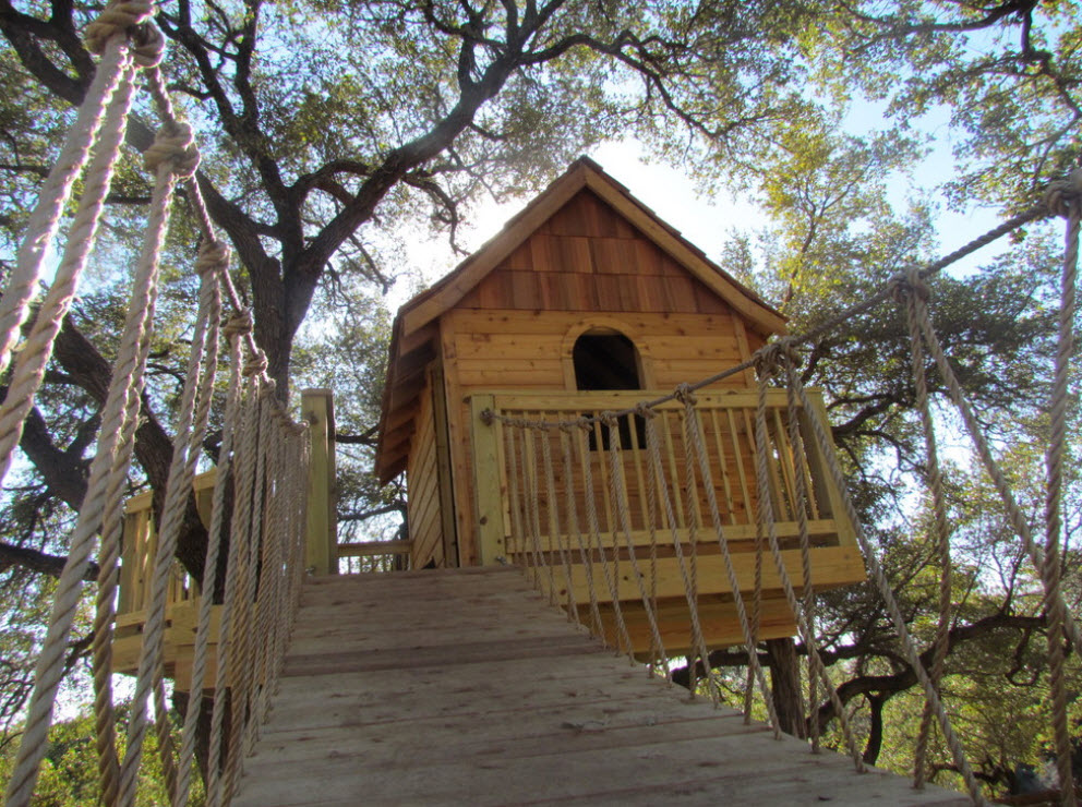 Petite maison avec téléphérique