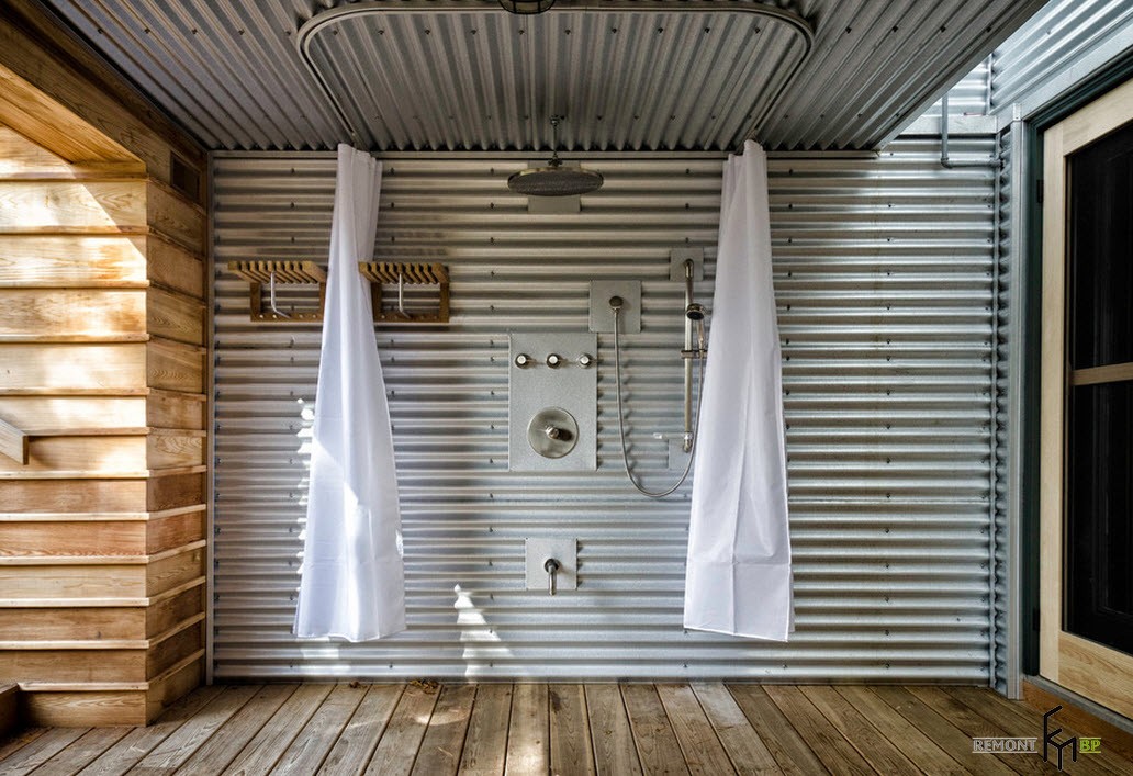 Kovová sprchová kabina