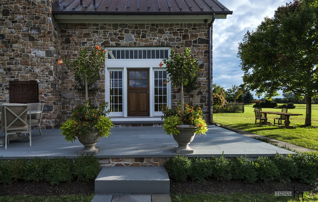 White door trim