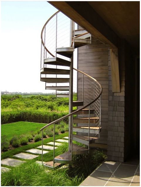 Spiral staircase: a graceful design element in your home