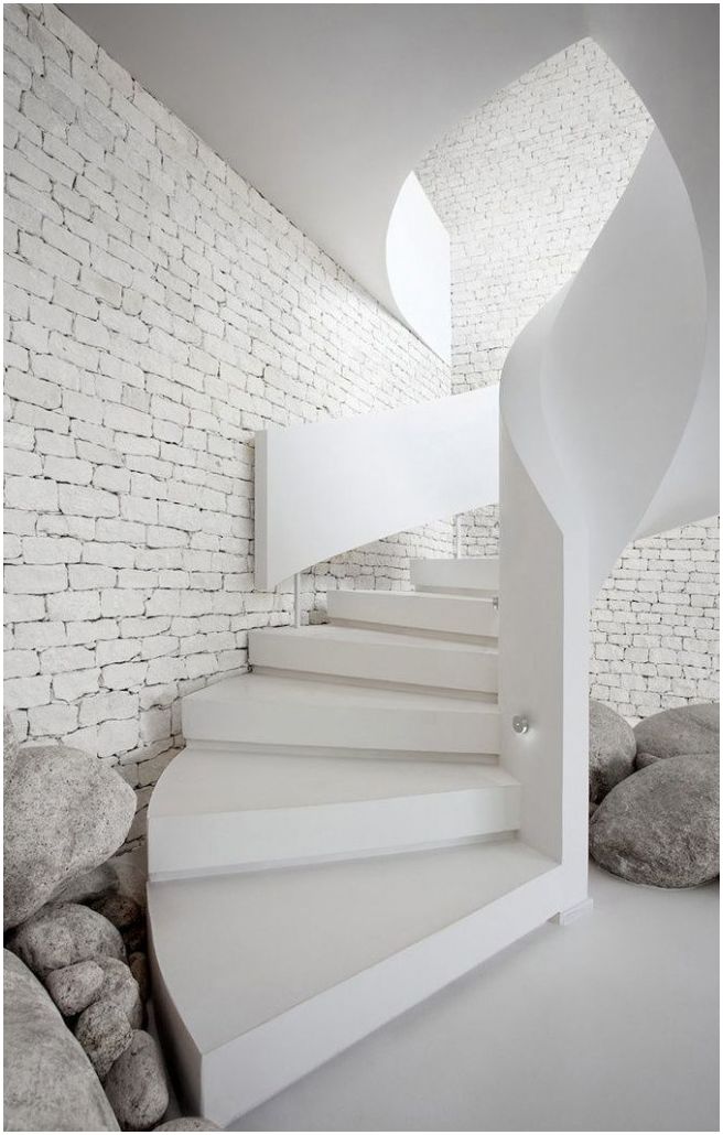 Spiral staircase: a graceful design element in your home