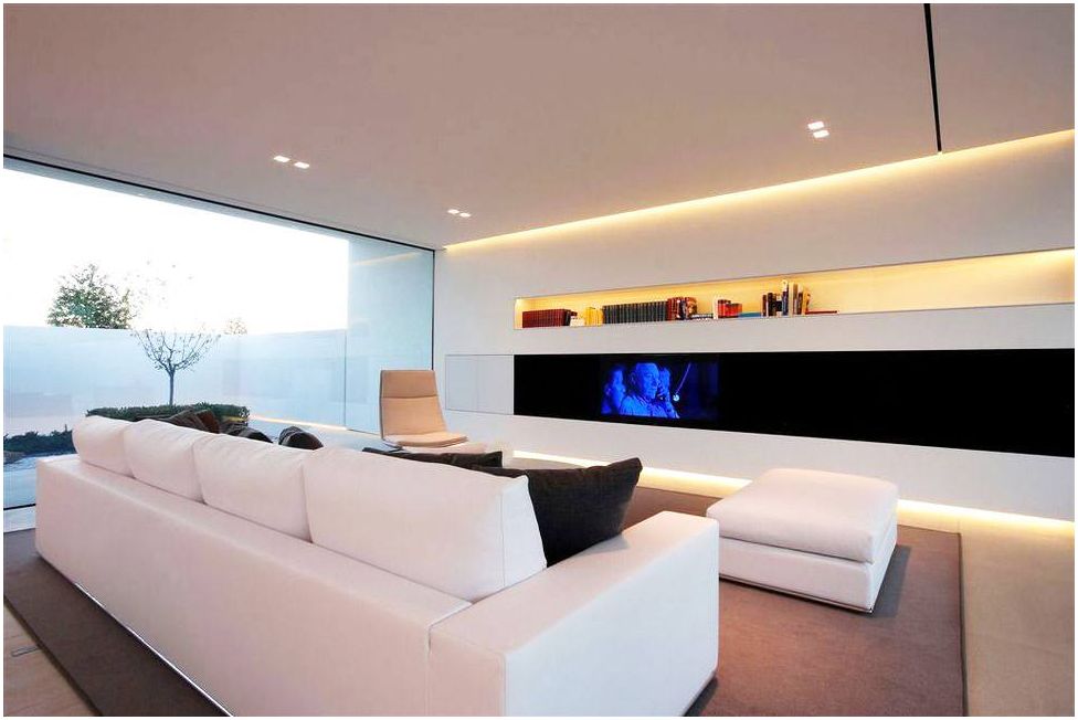 Stretch mennyezetek: fotó a folyosóra - elegáns lehetőségek egy modern nappali díszítésére