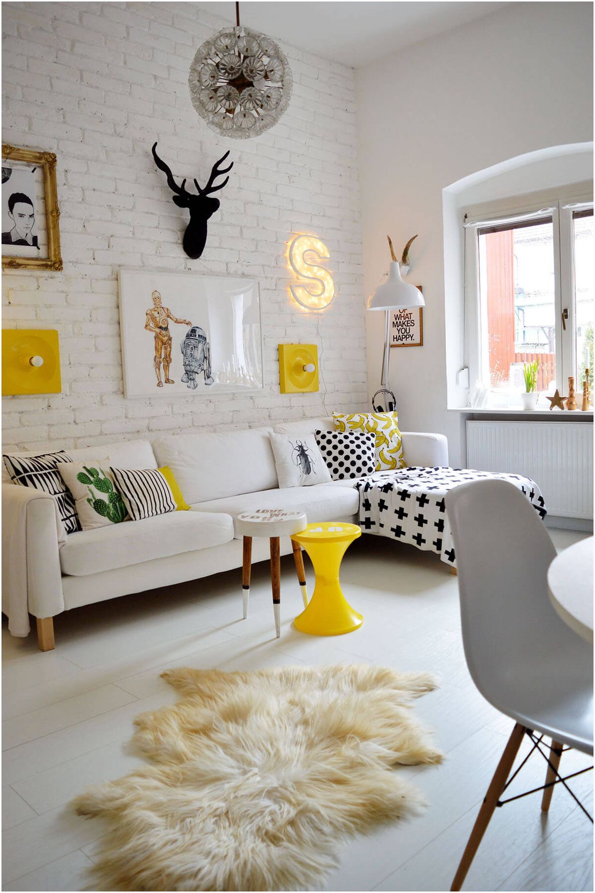 Obývací pokoj 12 m2. m: interiér kompaktních místností v dovedné improvizaci designu