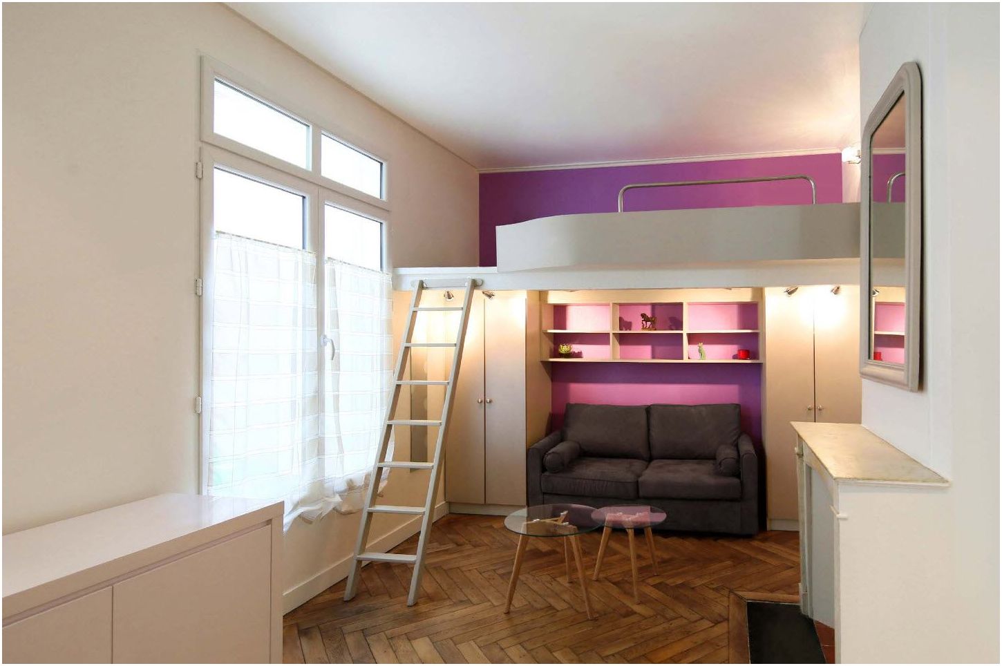 Úspěšné příklady kombinace ložnice a obývacího pokoje v jedné místnosti